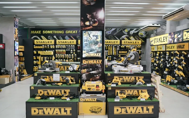 بورس ابزار فروشی مشهد کجاست؟ معرفی مراکز ابزار و یراق مشهد